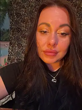 DaisyStreet's Live XXX Chat