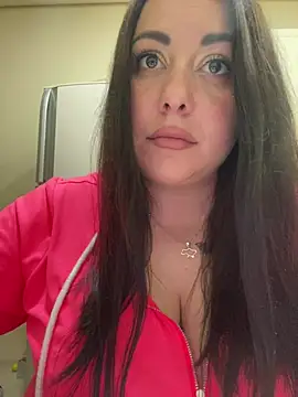 DaisyStreet's Live XXX Chat
