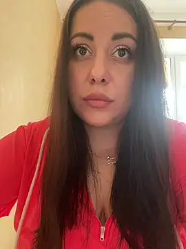 DaisyStreet live XXX chat