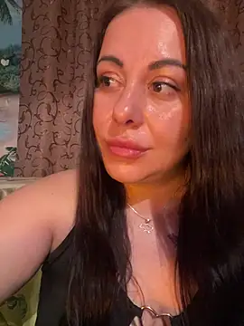DaisyStreet live XXX chat