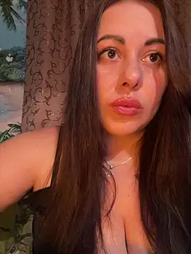 DaisyStreet XXX чат на живо