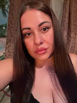 DaisyStreet live XXX chat