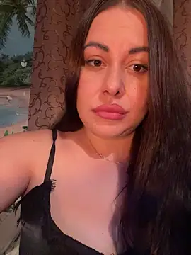 DaisyStreet লাইভ XXX চ্যাট