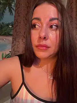 DaisyStreet's Live XXX Chat