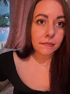 Chat +18 de DaisyStreet ao vivo