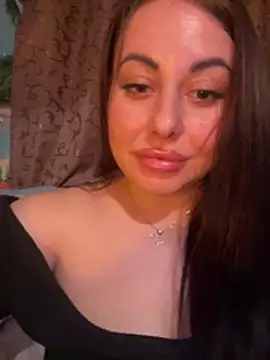 DaisyStreet live XXX chat