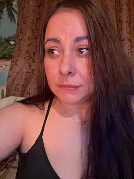 DaisyStreet's Live XXX Chat