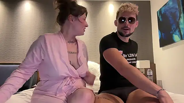 MrLdnLad webkamerás műsora