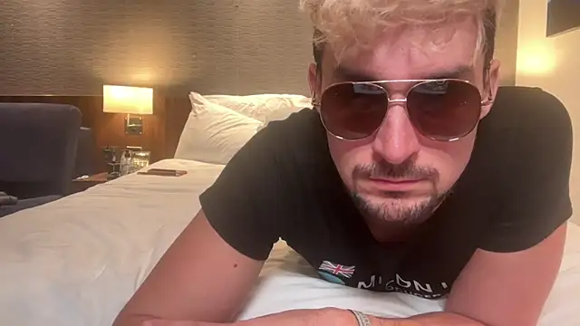 MrLdnLad: вебкам-шоу