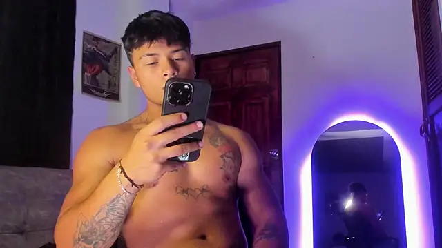 Dominic_Biker__ 网络视讯表演