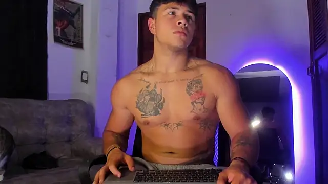 Dominic_Biker__ 网络视讯表演
