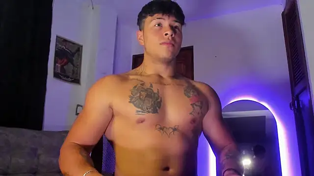 Dominic_Biker__ Chat XXX live