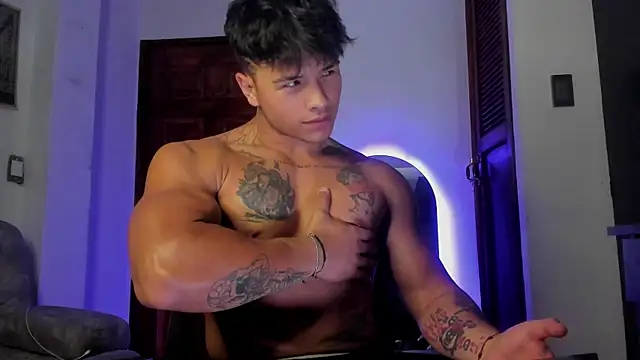 عرض كام Dominic_Biker__
