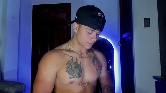 Dominic_Biker__のウェブカメラショー