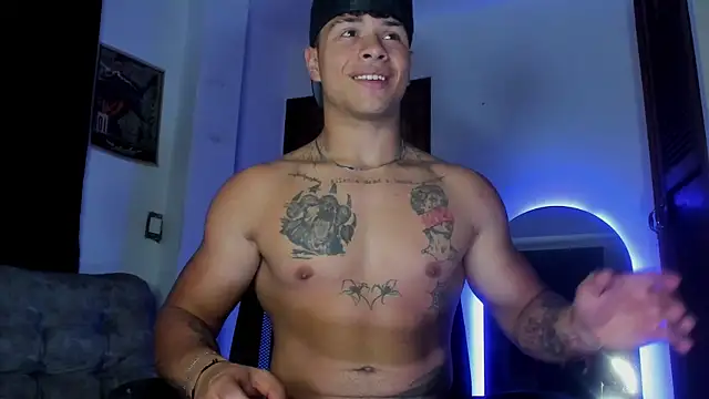 Dominic_Biker__ Adlı Modelin Web Kamerası Şovu