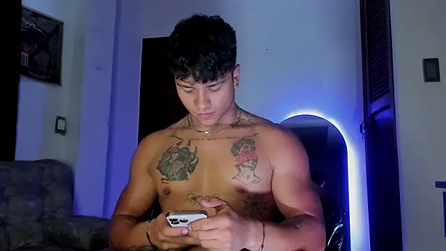 Dominic_Biker__ Show Webcam