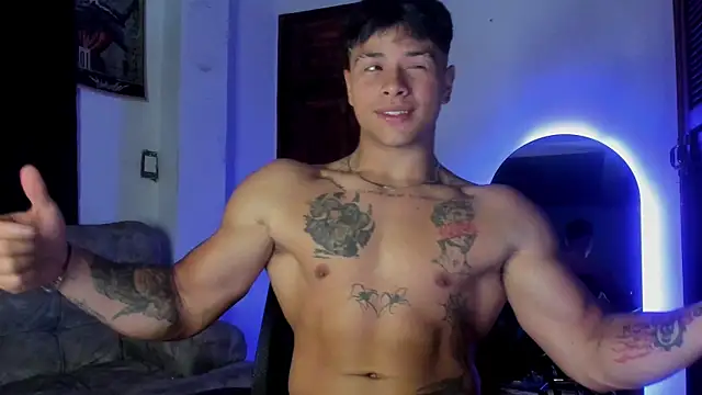 Dominic_Biker__のウェブカメラショー