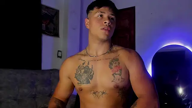 Dominic_Biker__のウェブカメラショー