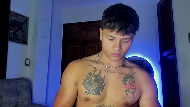 Dominic_Biker__ Show Webcam