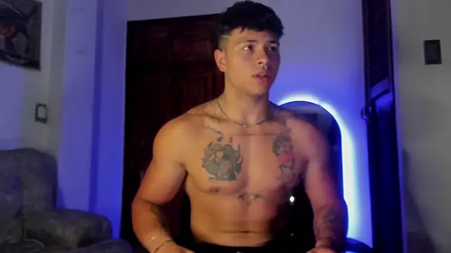 Dominic_Biker__ Show Webcam