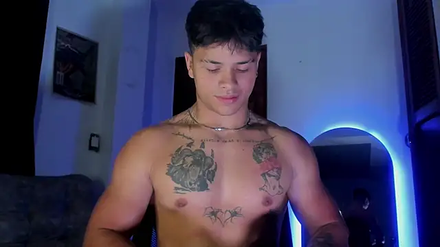 Dominic_Biker__ Live XXX-chat