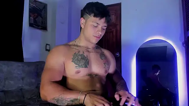 Show de webcam de Dominic_Biker__