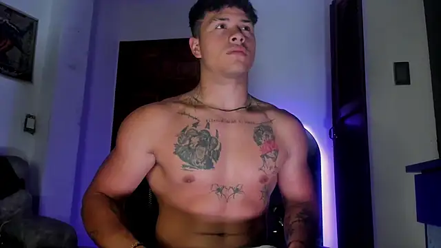 Dominic_Biker__のウェブカメラショー