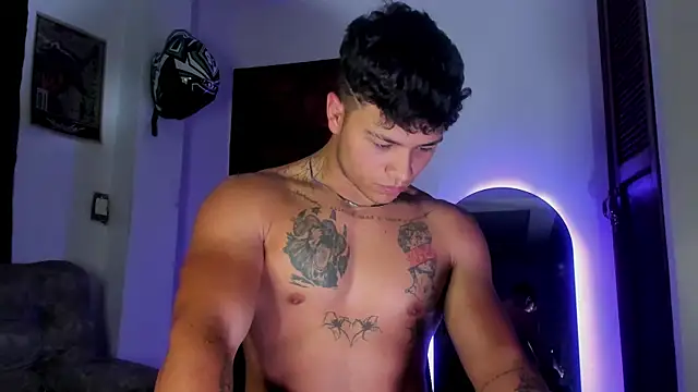 Dominic_Biker__ Show Webcam