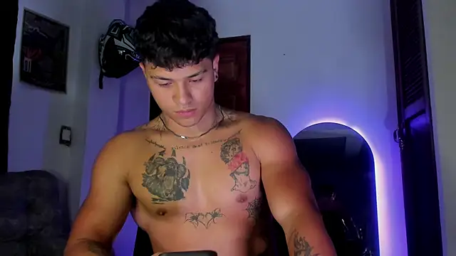 Dominic_Biker__ Шоу с уебкамера