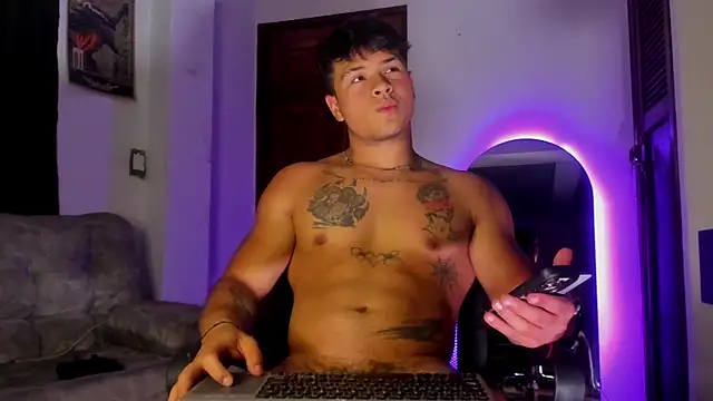 Dominic_Biker__ Show Webcam
