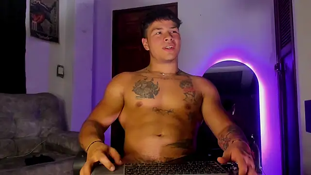 Dominic_Biker__ Шоу с уебкамера