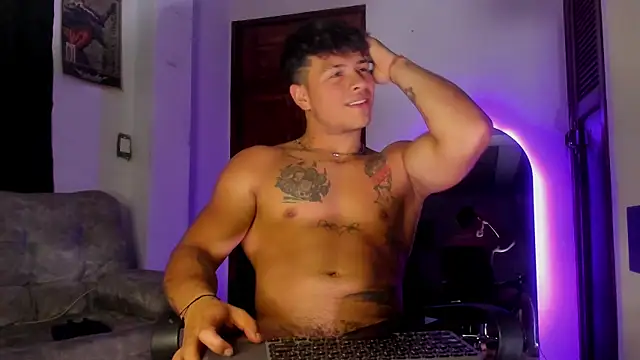Show de webcam de Dominic_Biker__