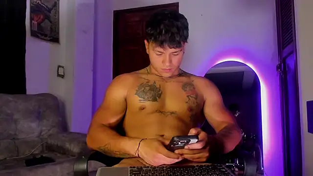 Dominic_Biker__ 网络视讯表演