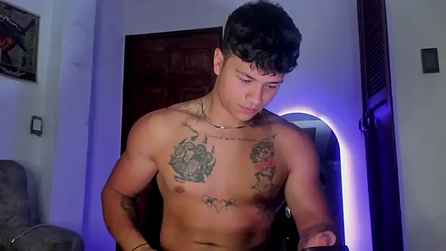 Dominic_Biker__ Show Webcam