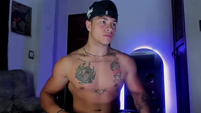 Dominic_Biker__ Show Webcam