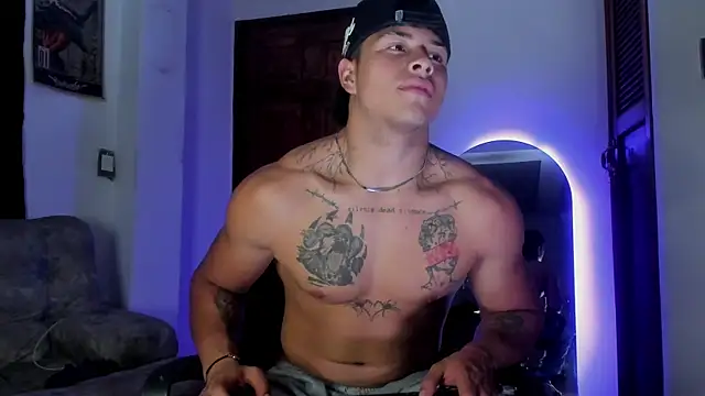 Dominic_Biker__のウェブカメラショー
