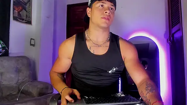 Dominic_Biker__ 网络视讯表演