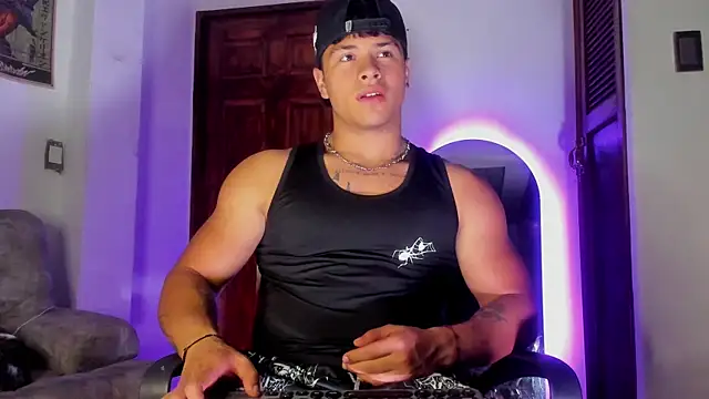 Dominic_Biker__ 网络视讯表演