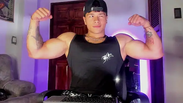 Dominic_Biker__ – webcam-show