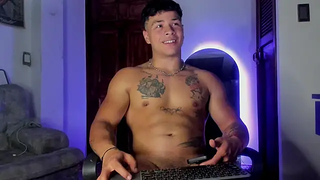 Dominic_Biker__'s Webcam Show