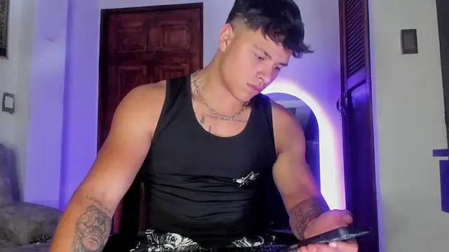 Dominic_Biker__ 在線直播表演