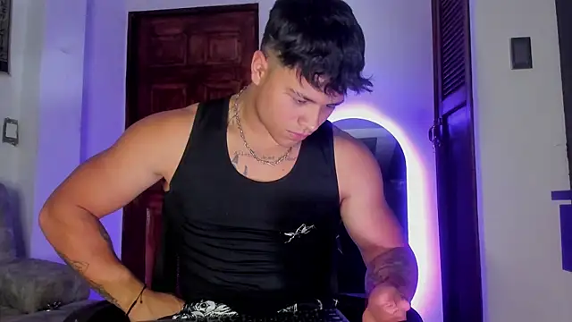 Dominic_Biker__ 网络视讯表演