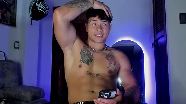 Dominic_Biker__ 网络视讯表演