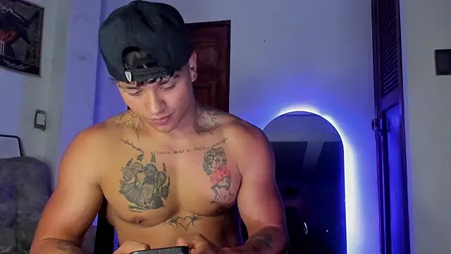 Dominic_Biker__ 网络视讯表演