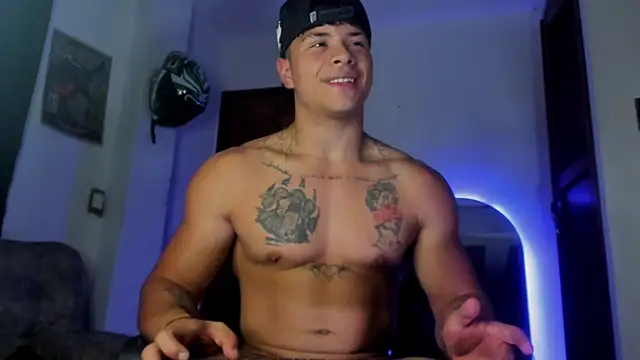 Dominic_Biker__のウェブカメラショー