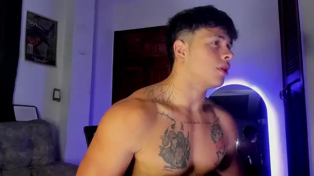 Dominic_Biker__ Pertunjukan Webcam