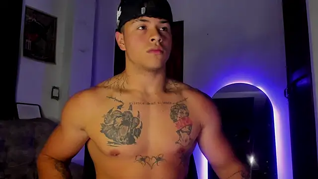 Dominic_Biker__ Adlı Modelin Web Kamerası Şovu