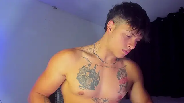 Dominic_Biker__ webkamerás műsora