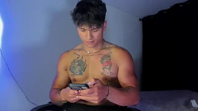 Dominic_Biker__ Show Webcam