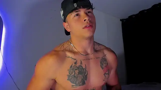 Dominic_Biker__のウェブカメラショー